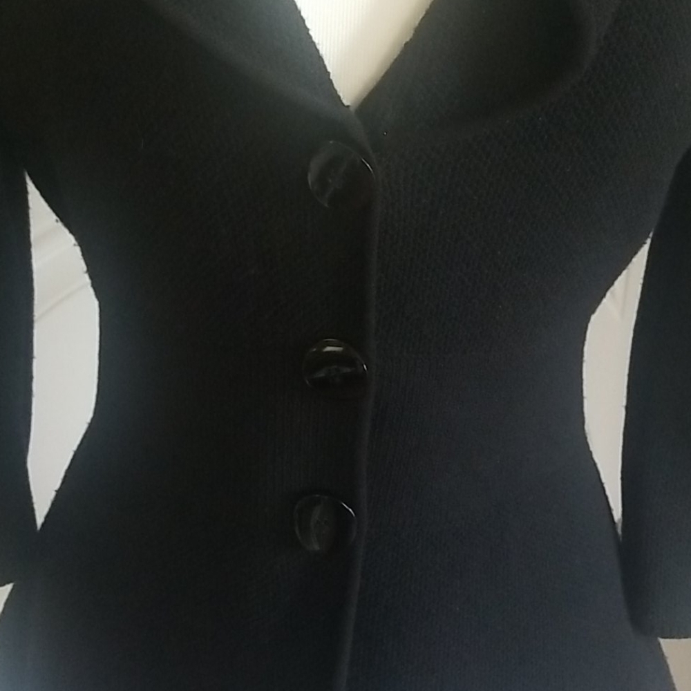 Classique Entier Jacket - Picture 14 of 14